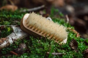 Reinigungsmittel gegen Schimmel im Badezimmer